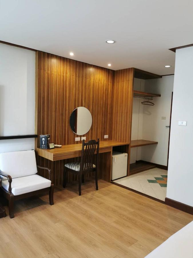 Baanbusarin Hotel Hua Hin Esterno foto