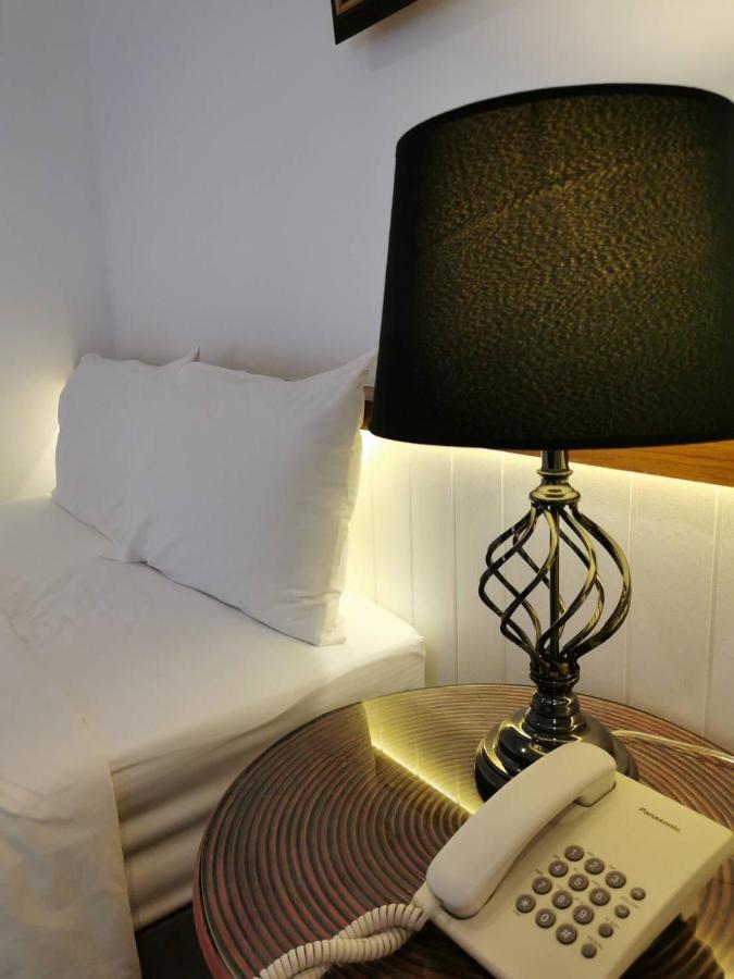 Baanbusarin Hotel Hua Hin Esterno foto