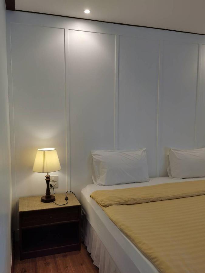 Baanbusarin Hotel Hua Hin Esterno foto