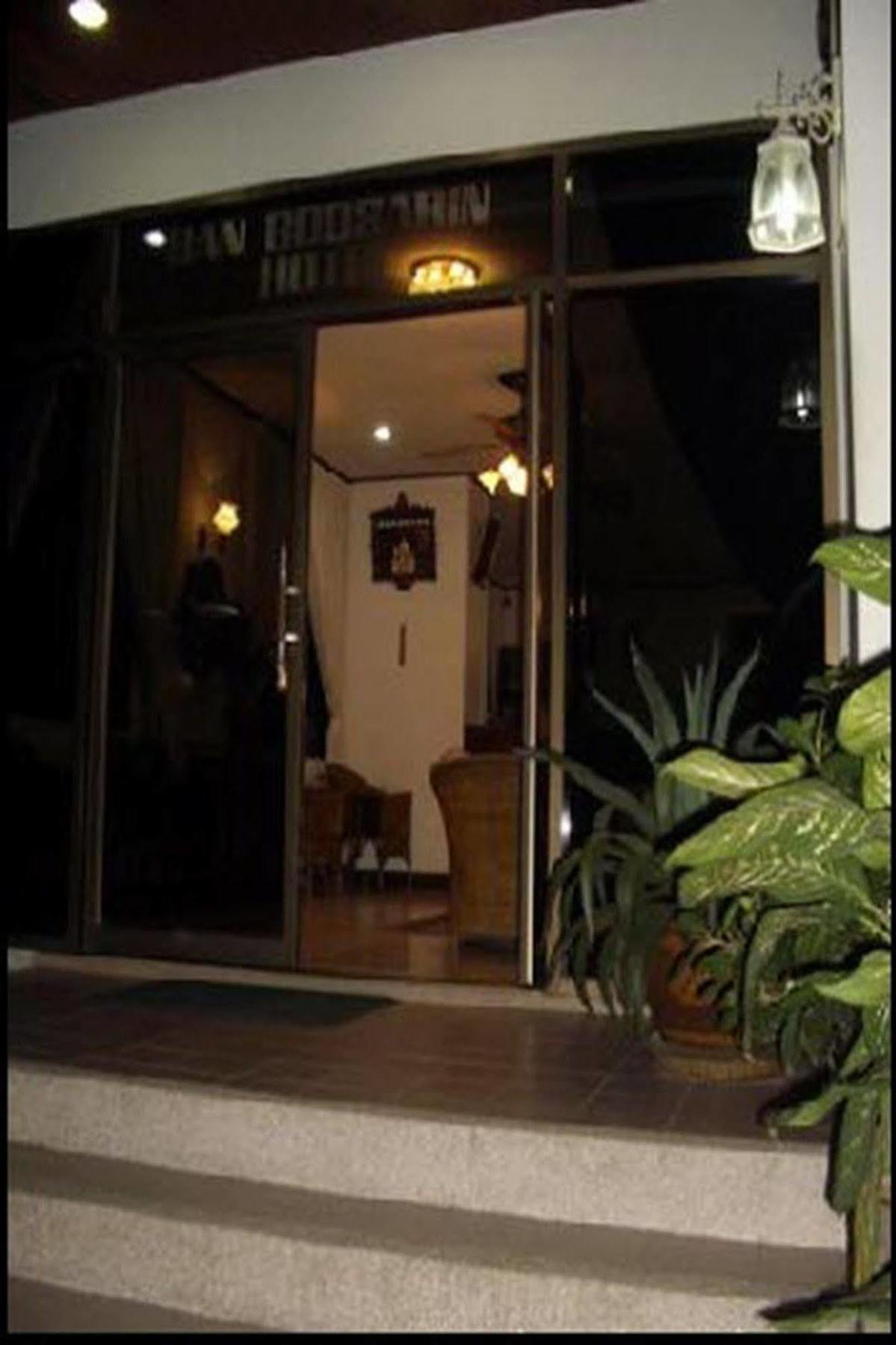 Baanbusarin Hotel Hua Hin Esterno foto